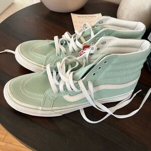 Vans Green and White High-Top Sneakers Women’s 9